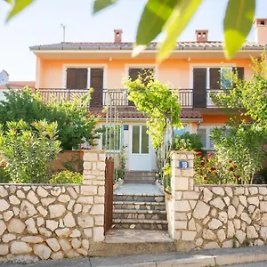 Sanja , Cres Croazia